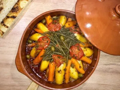 tajine de cordero y verduras